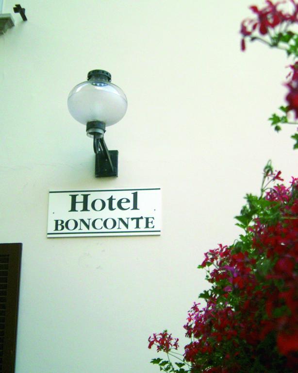 Hotel Bonconte Urbino Kültér fotó